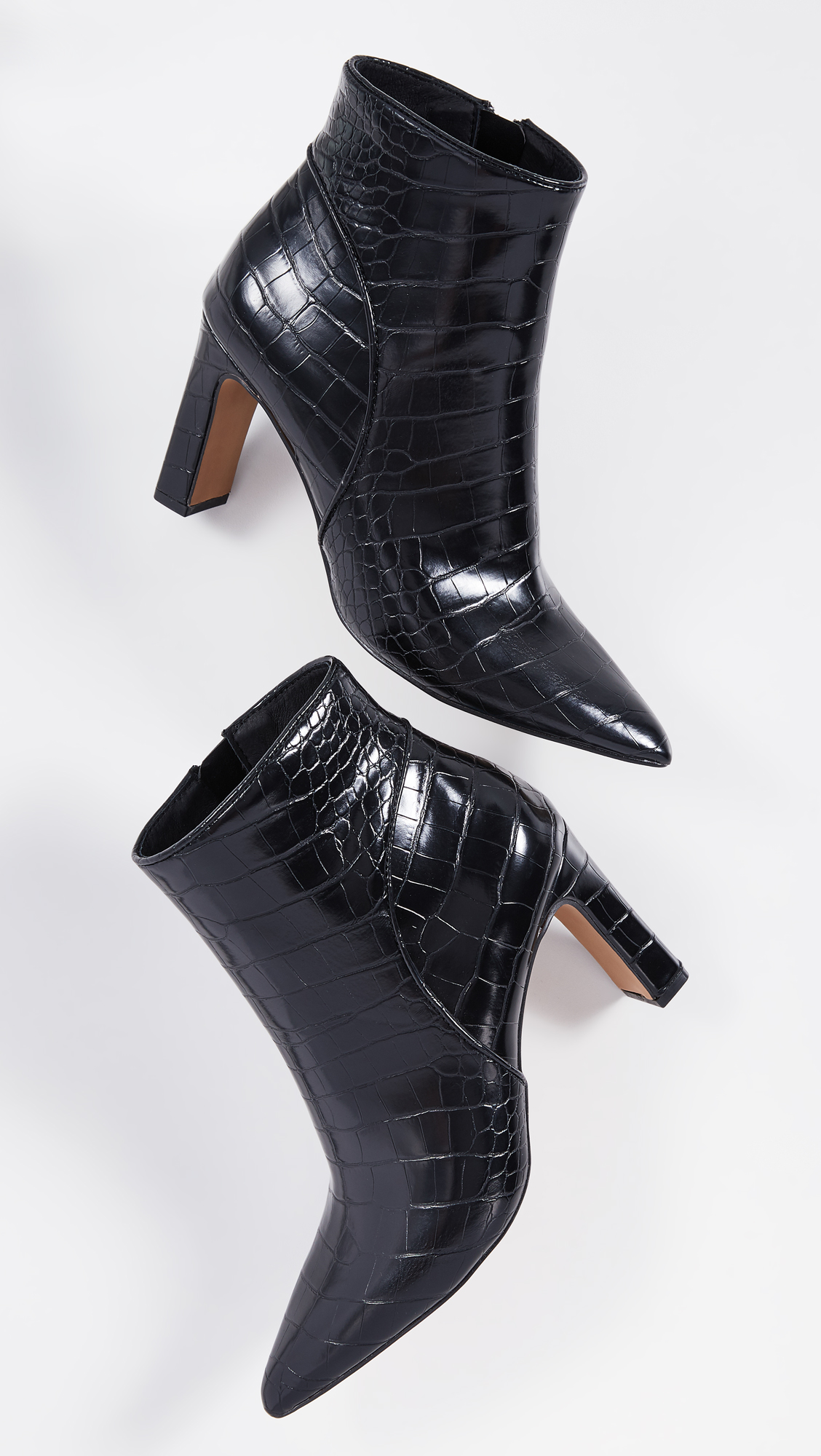subtle snake embossed chelsea boot