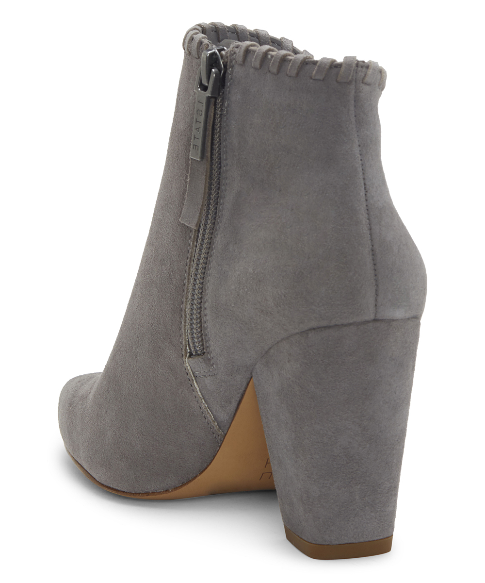round toe block heel ankle boots