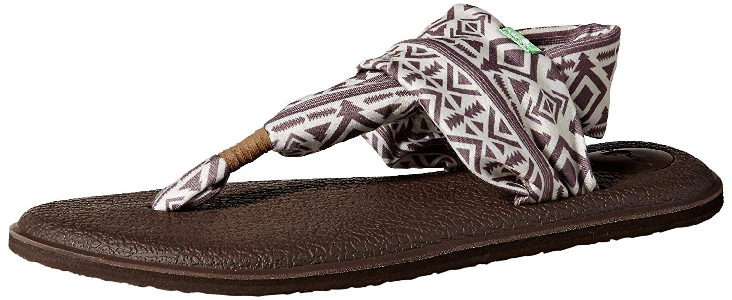 sanuk shoe carnival