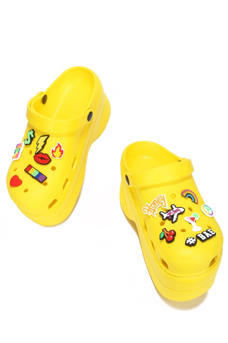 cape robbin gardener platform clogs