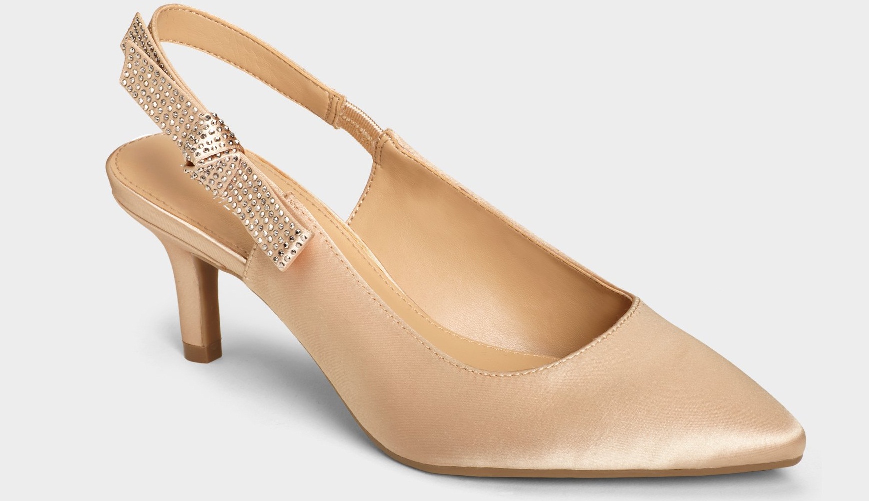 tan nude pumps