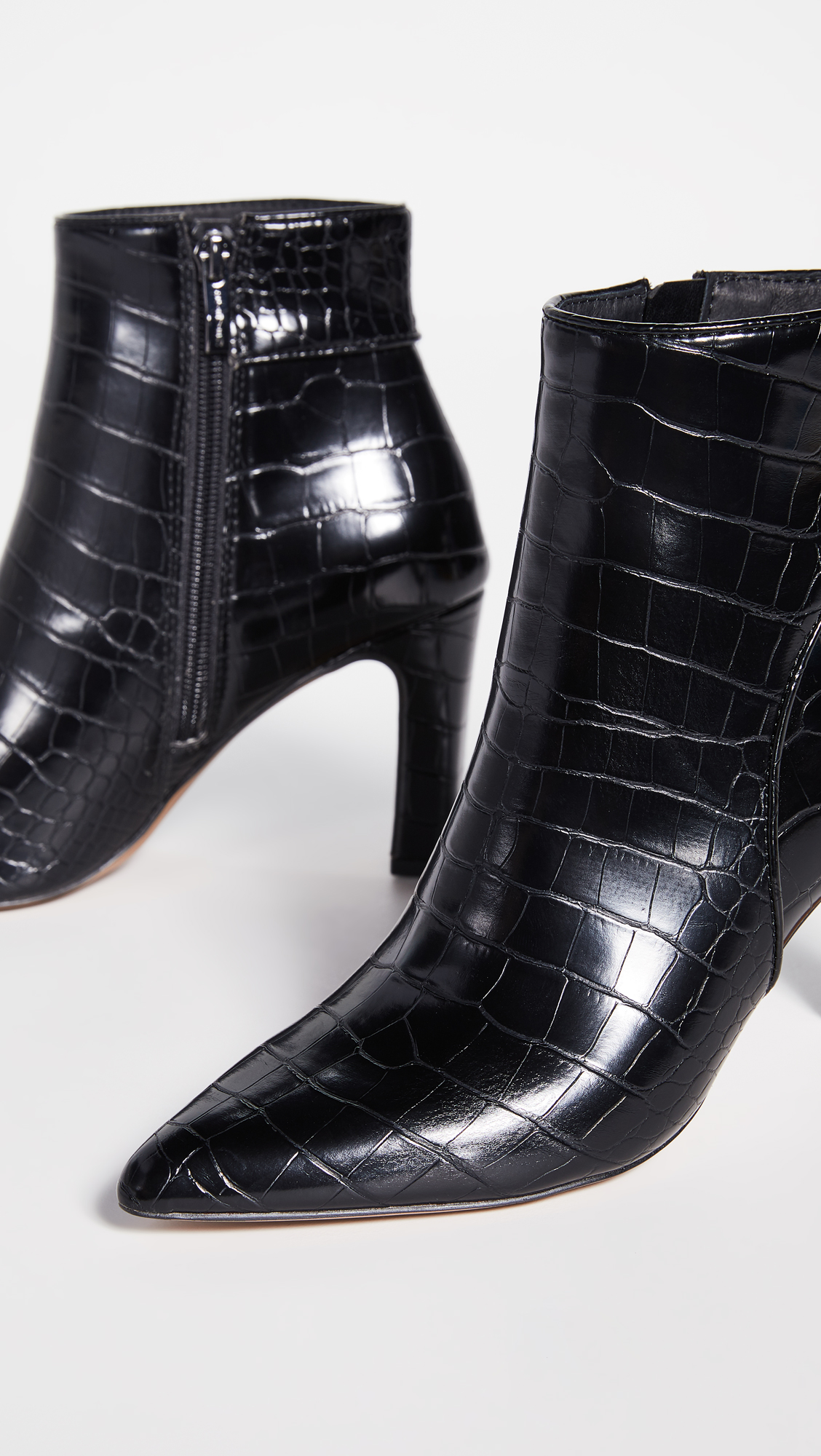 subtle snake embossed chelsea boot
