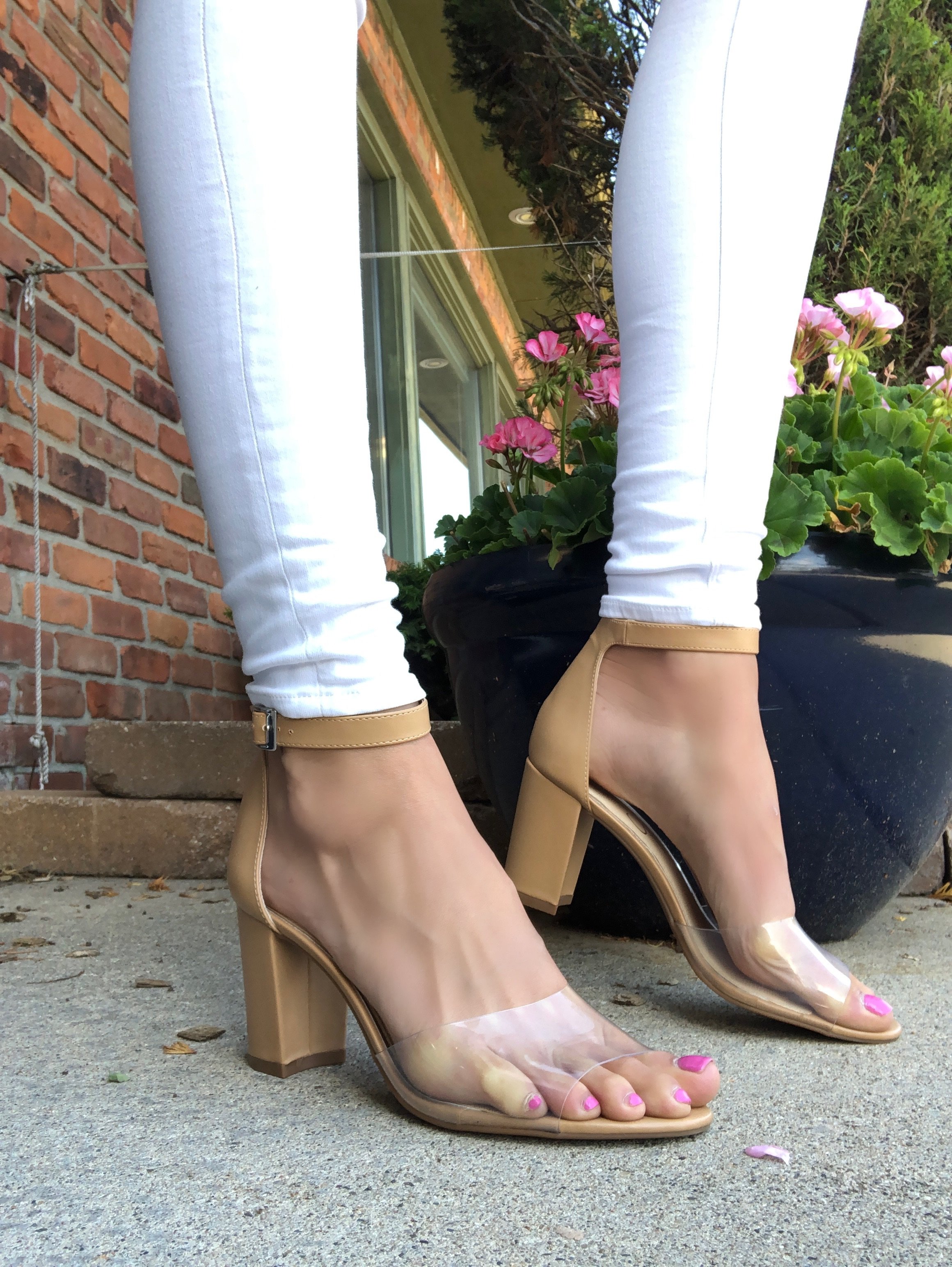 jessica simpson block heel sandals
