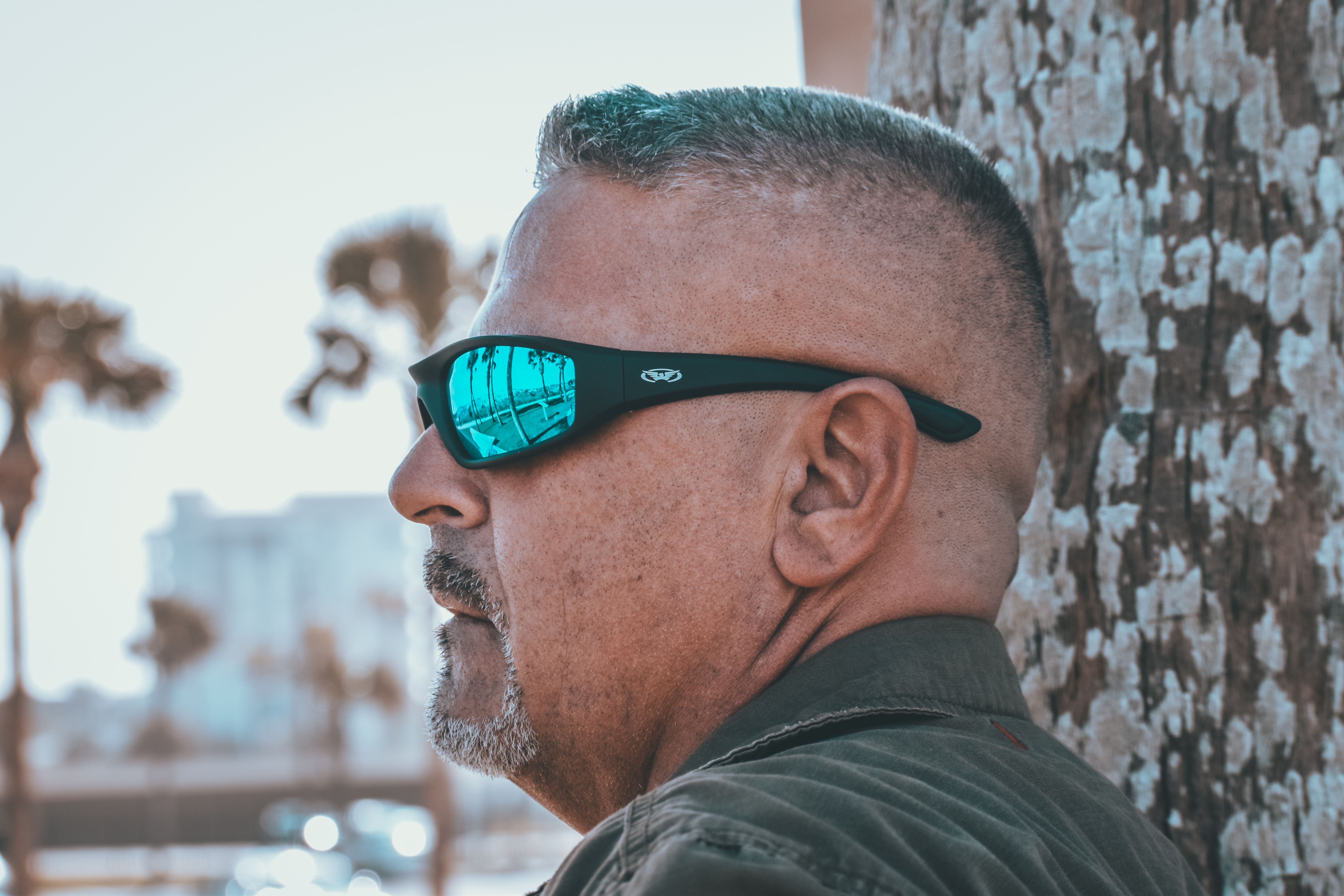 Global Vision Kickback Clear to Red Mirror Transitional Lenses Padded Sunglasses - Picture 3 of 8