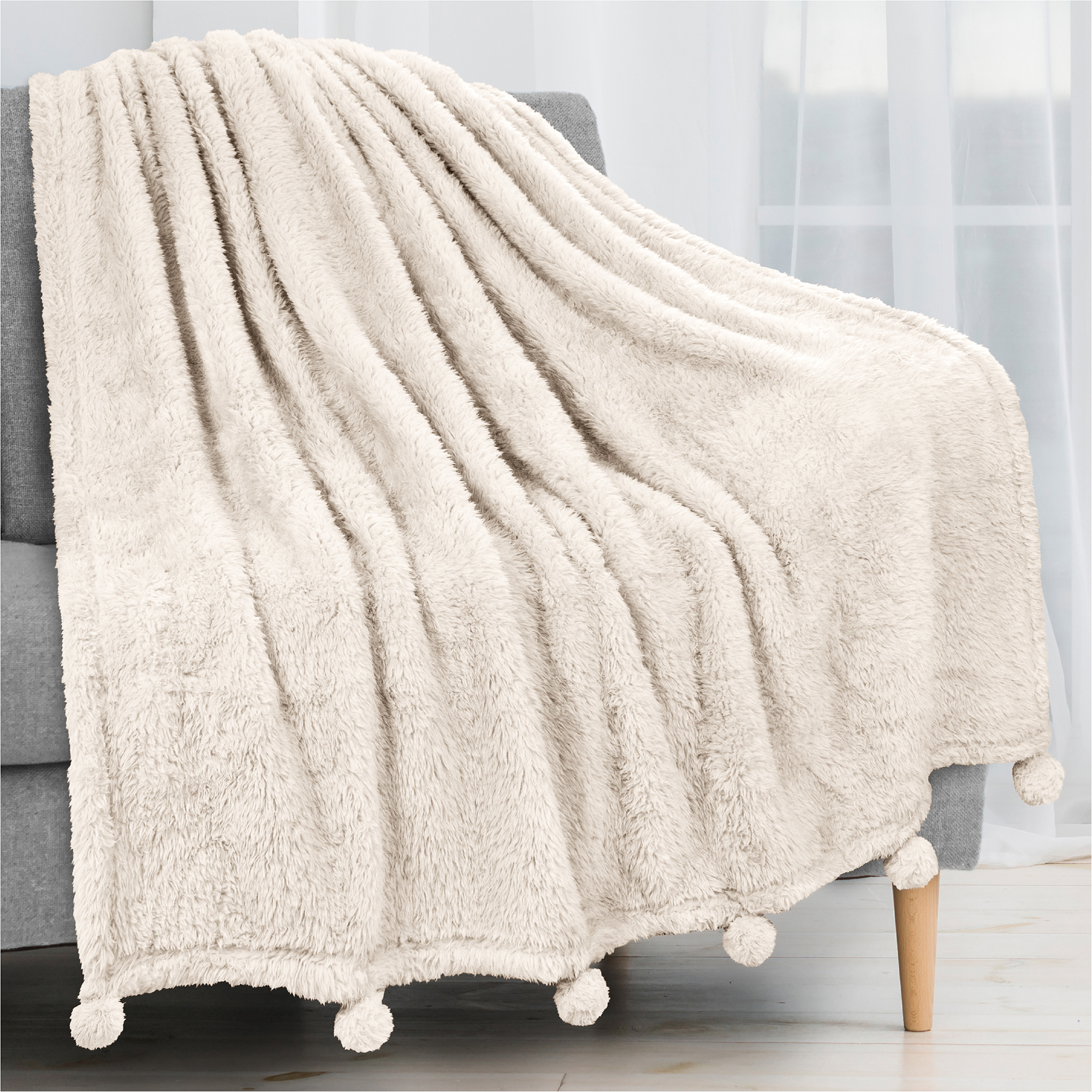 Soft Fuzzy Cozy Pom Pom Throw Blanket with Fluffy Sherpa Fleece for ...