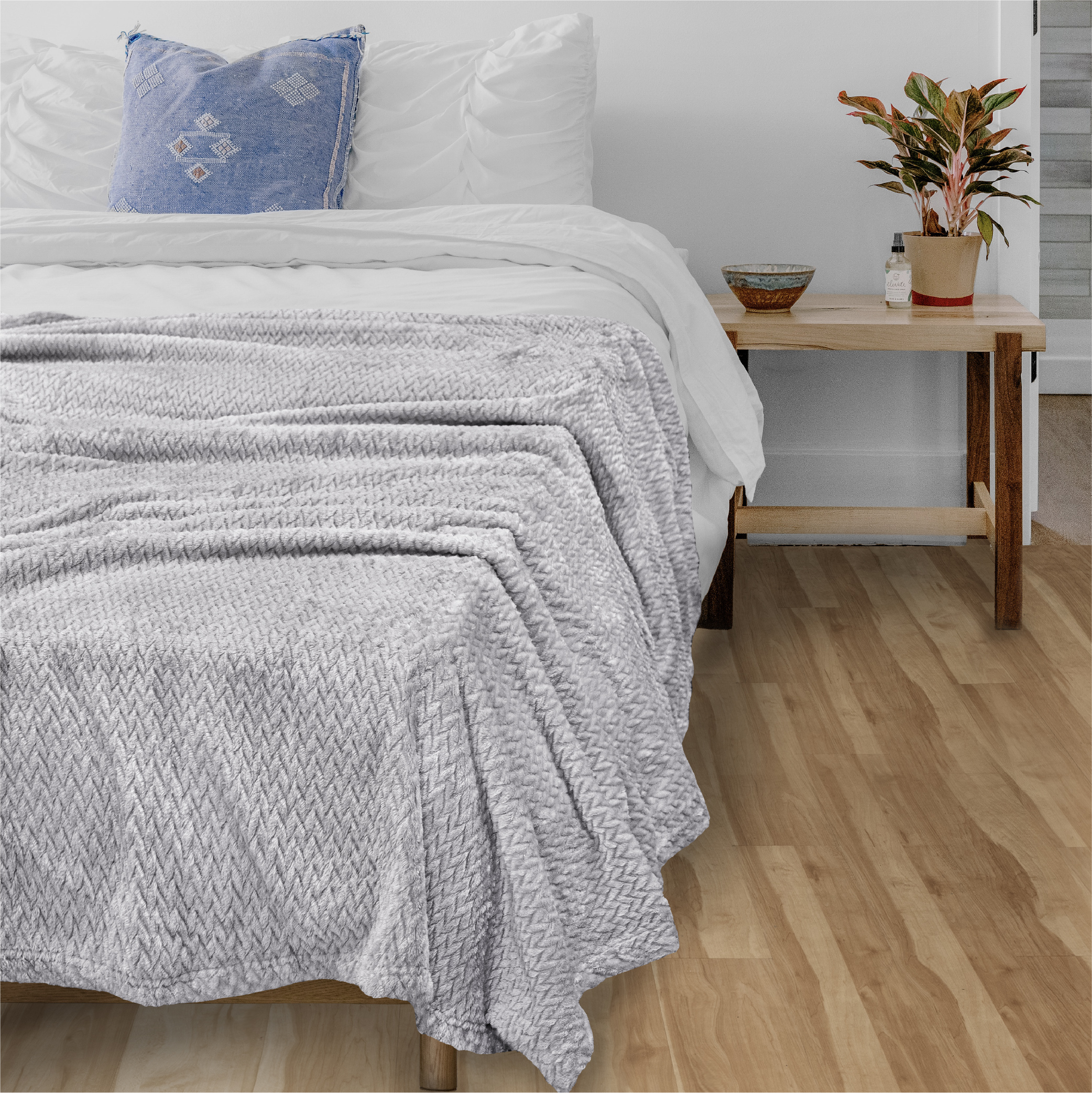 Super Soft Fleece Throw Blanket for Couch Sofa Bed Chair Lightweight Microfiber - Picture 52 of 139