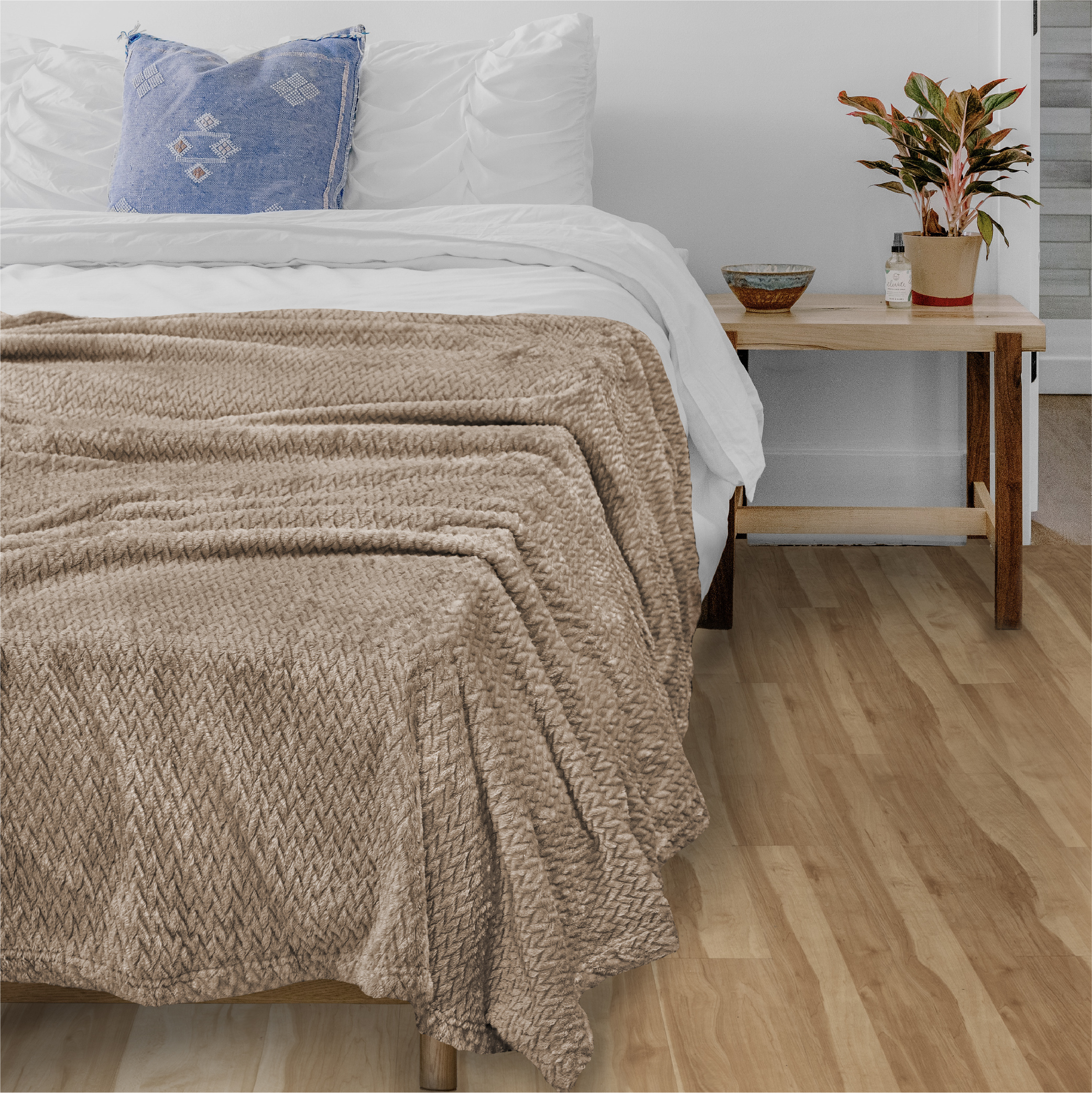 Soft Blanket Fleece Jacquard Pattern Lightweight Silk Throw Couch Sofa Bed Cozy - Picture 52 of 67