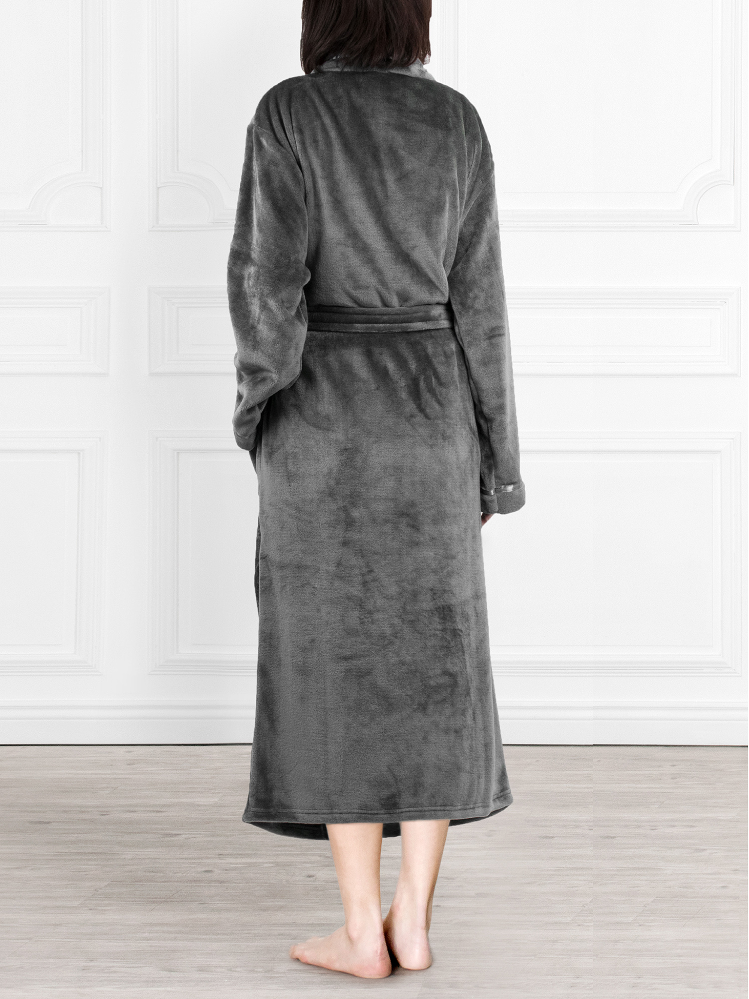 Women Fleece Bathrobe - Shawl Collar Soft Warm Plush Robe Spa Robe with  Pocket - LIVINGbasics®