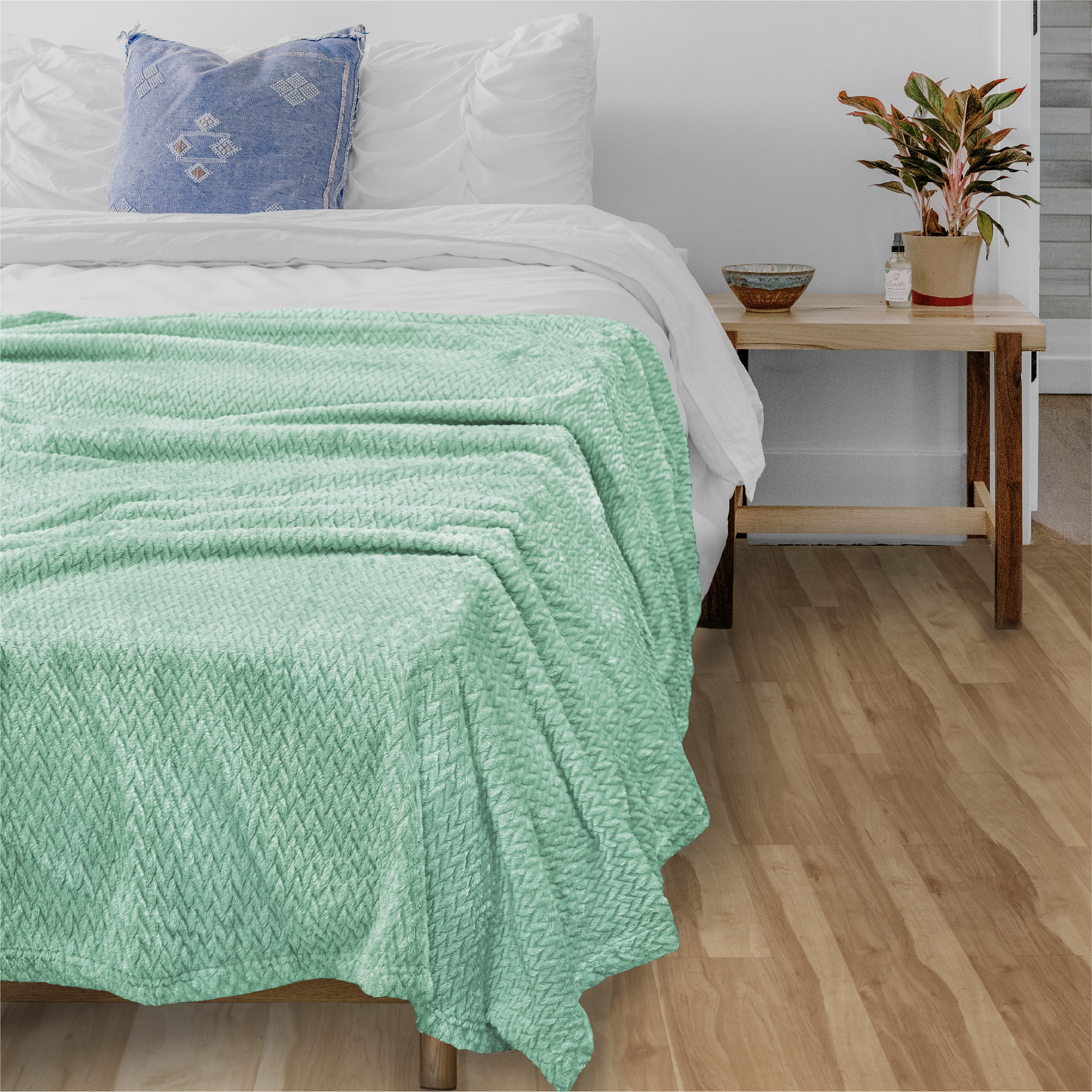 Super Soft Fleece Throw Blanket for Couch Sofa Bed Chair Lightweight Microfiber - Picture 61 of 139