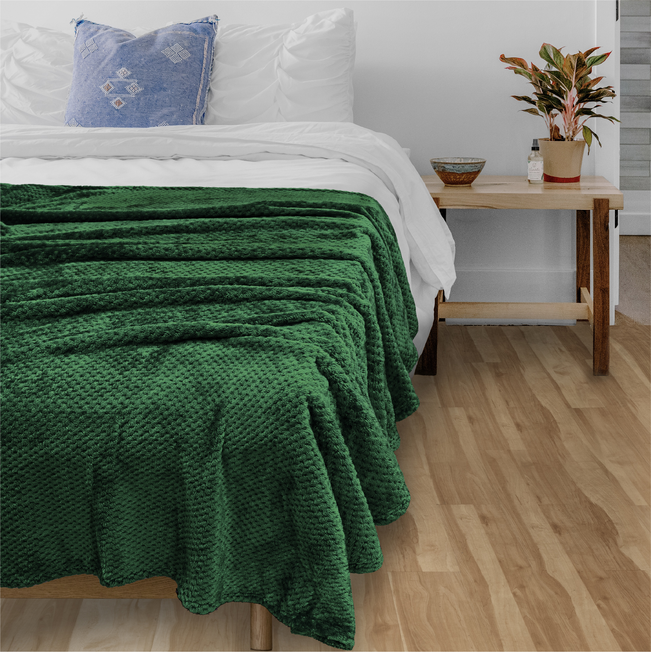 Throw Blanket for Sofa Couch Bed Lightweight Microfiber Polyester Waffle Pattern - Picture 35 of 190