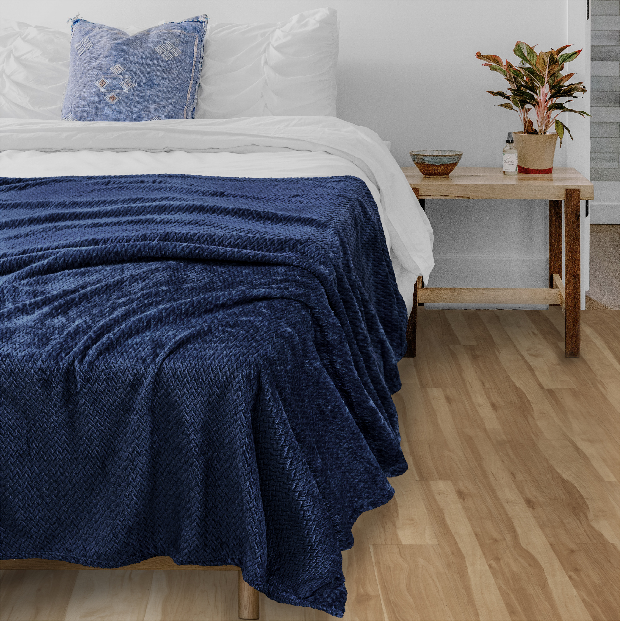 Soft Blanket Fleece Jacquard Pattern Lightweight Silk Throw Couch Sofa Bed Cozy - Picture 25 of 67