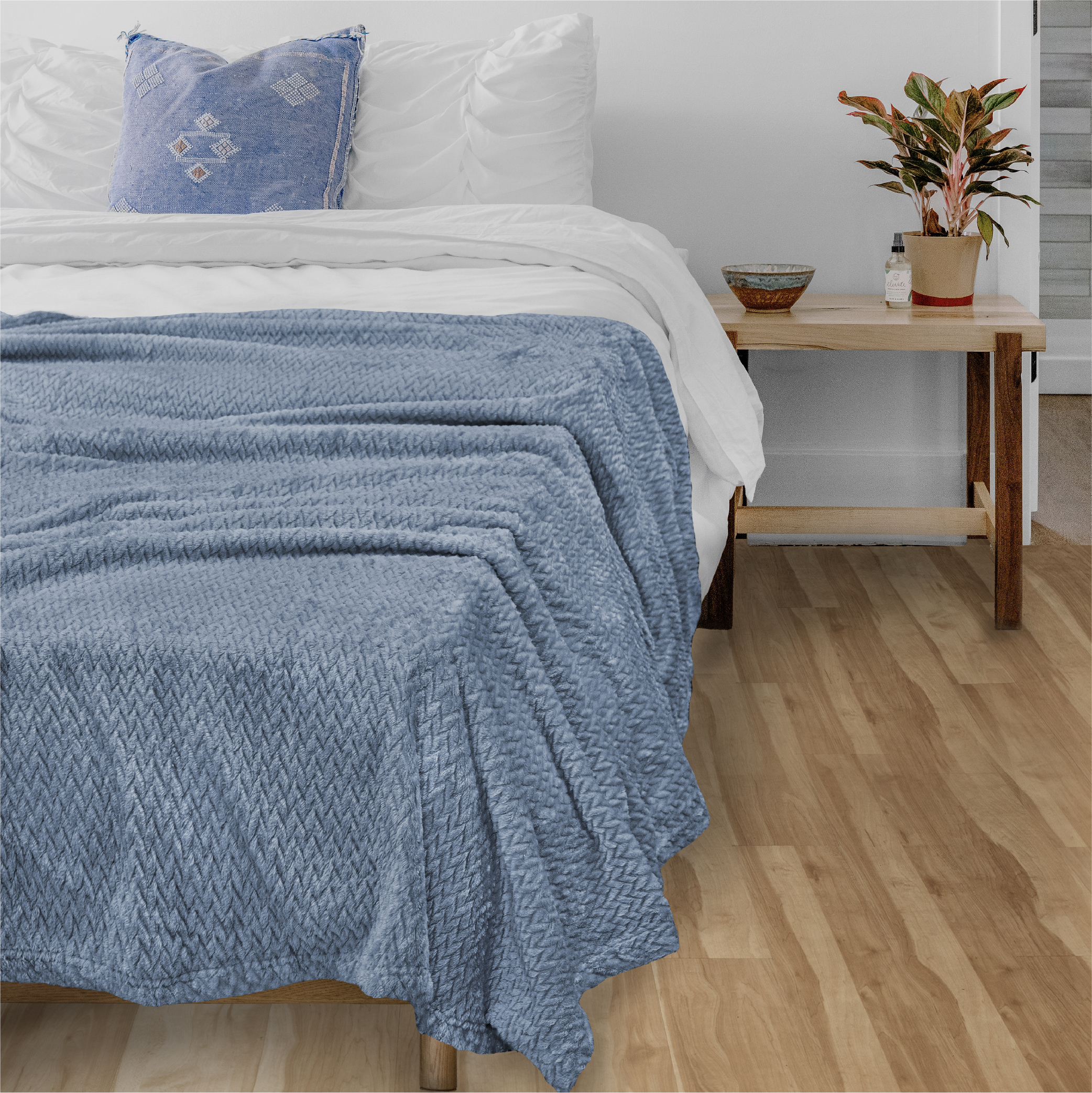 Super Soft Fleece Throw Blanket for Couch Sofa Bed Chair Lightweight Microfiber - Picture 115 of 139