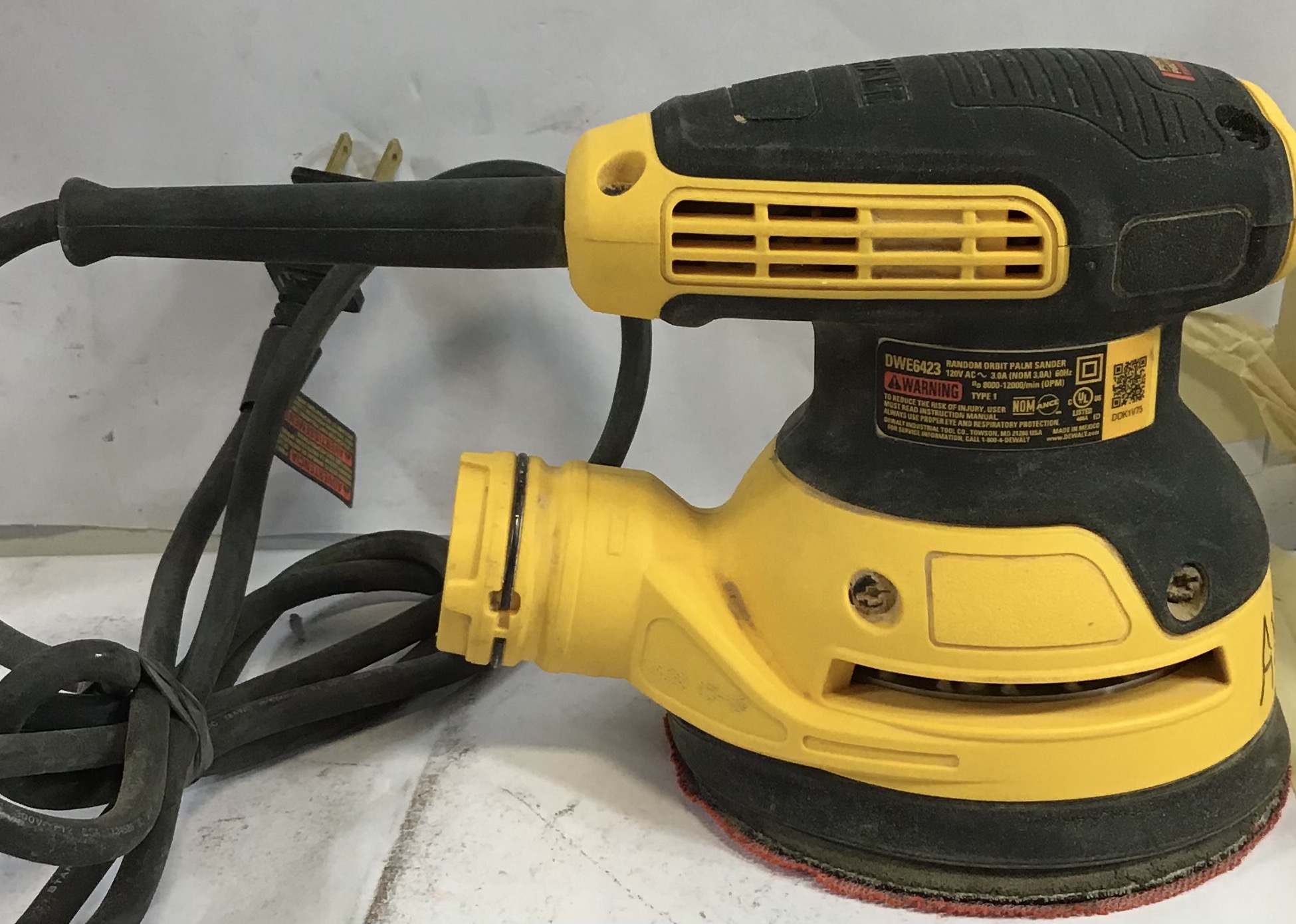 DEWALT Random Orbit Sander, Variable Speed, 5Inch (DWE6423) MISSING BAG 885911350013 eBay