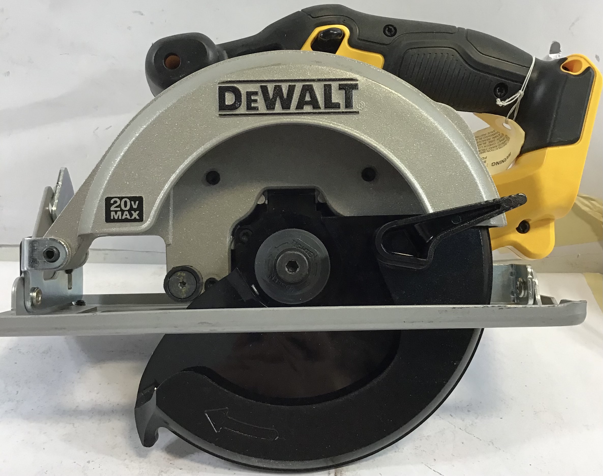 Dewalt DCS393 20V MAX 6 1/2