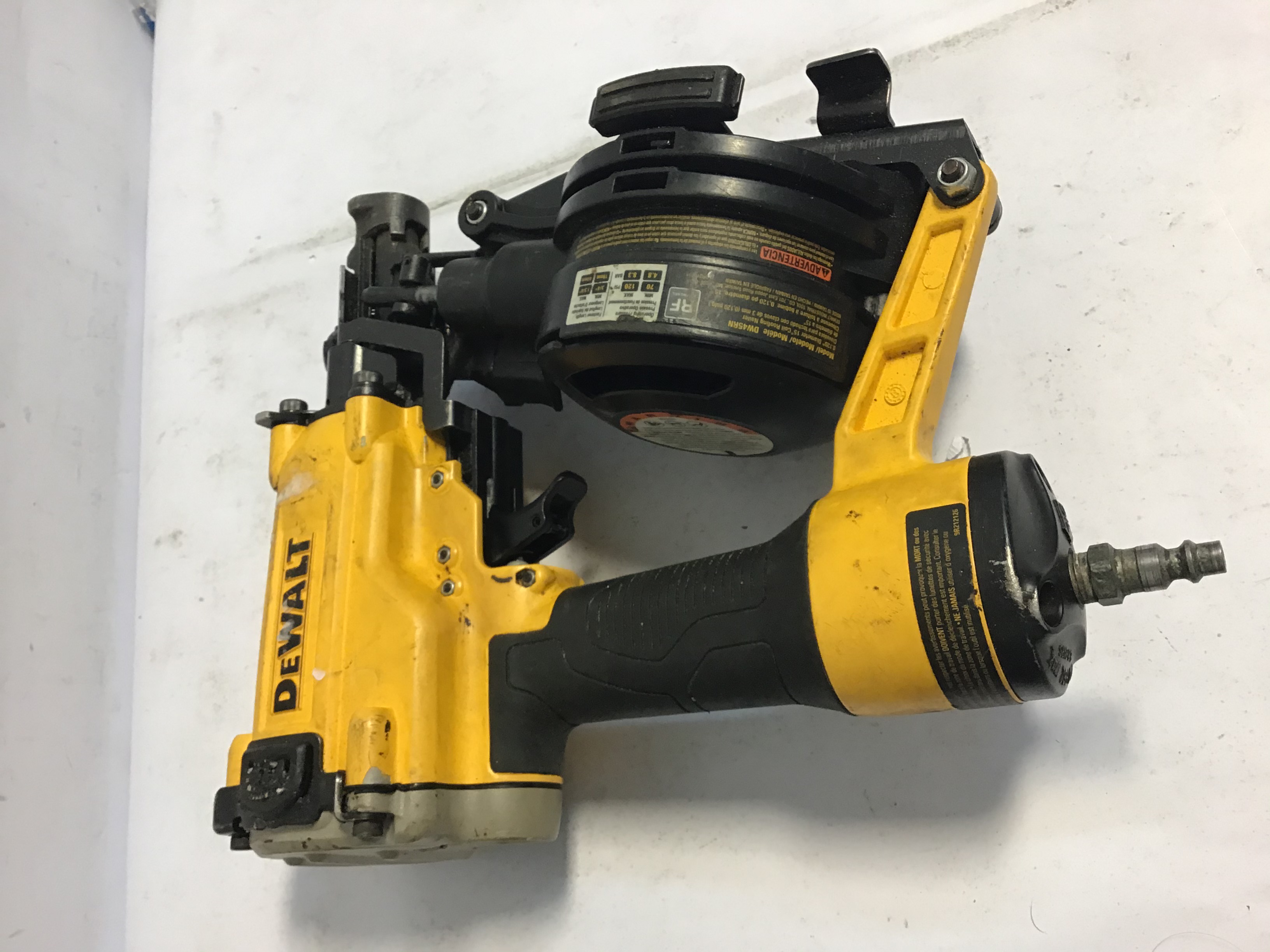 Dewalt DW45RN 15 Degree Coil Roofing Nailer (H) | eBay