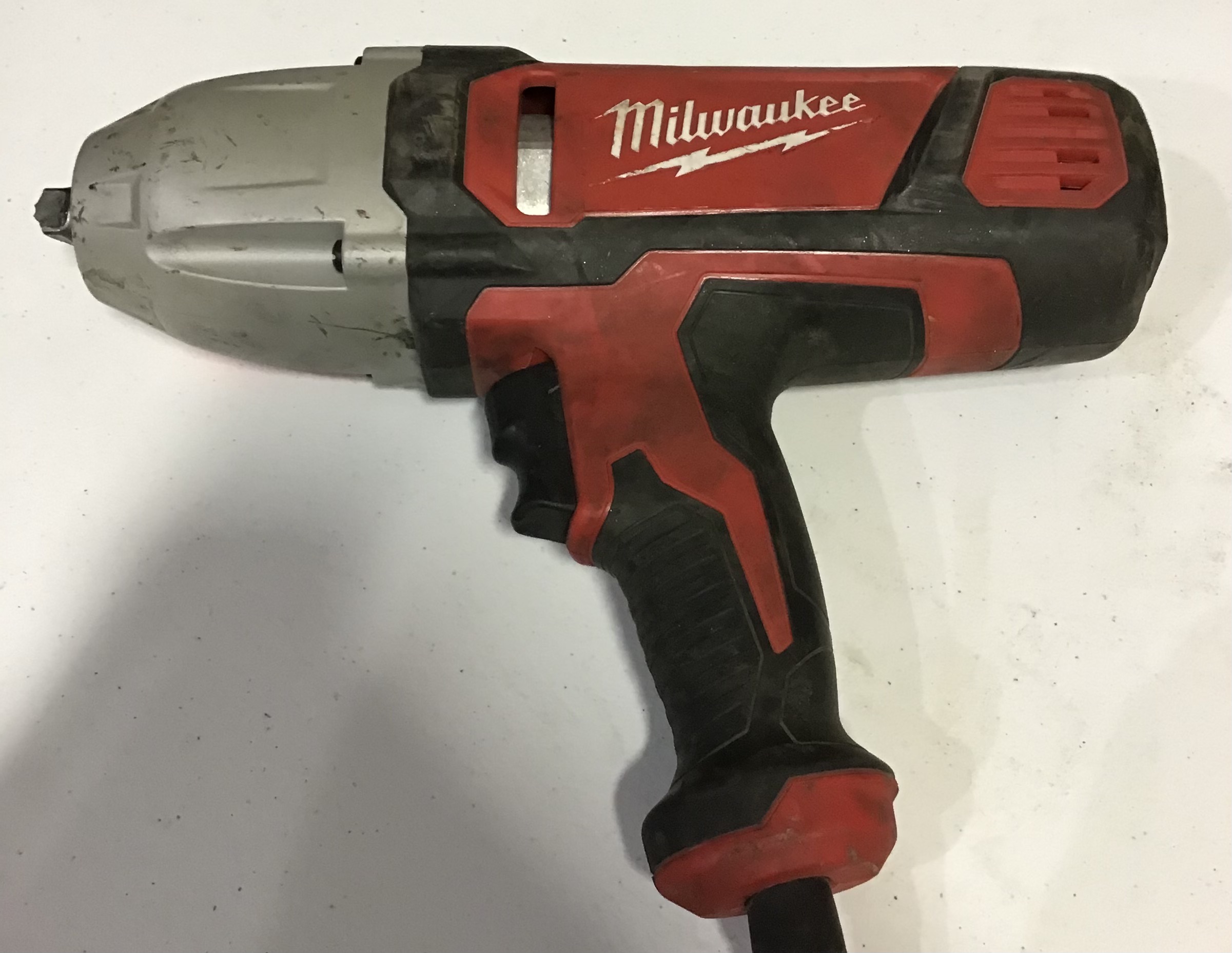 Milwaukee Impact Wrench, 120VAC, 7.0 Amps, 1/2" Broken Tip ...