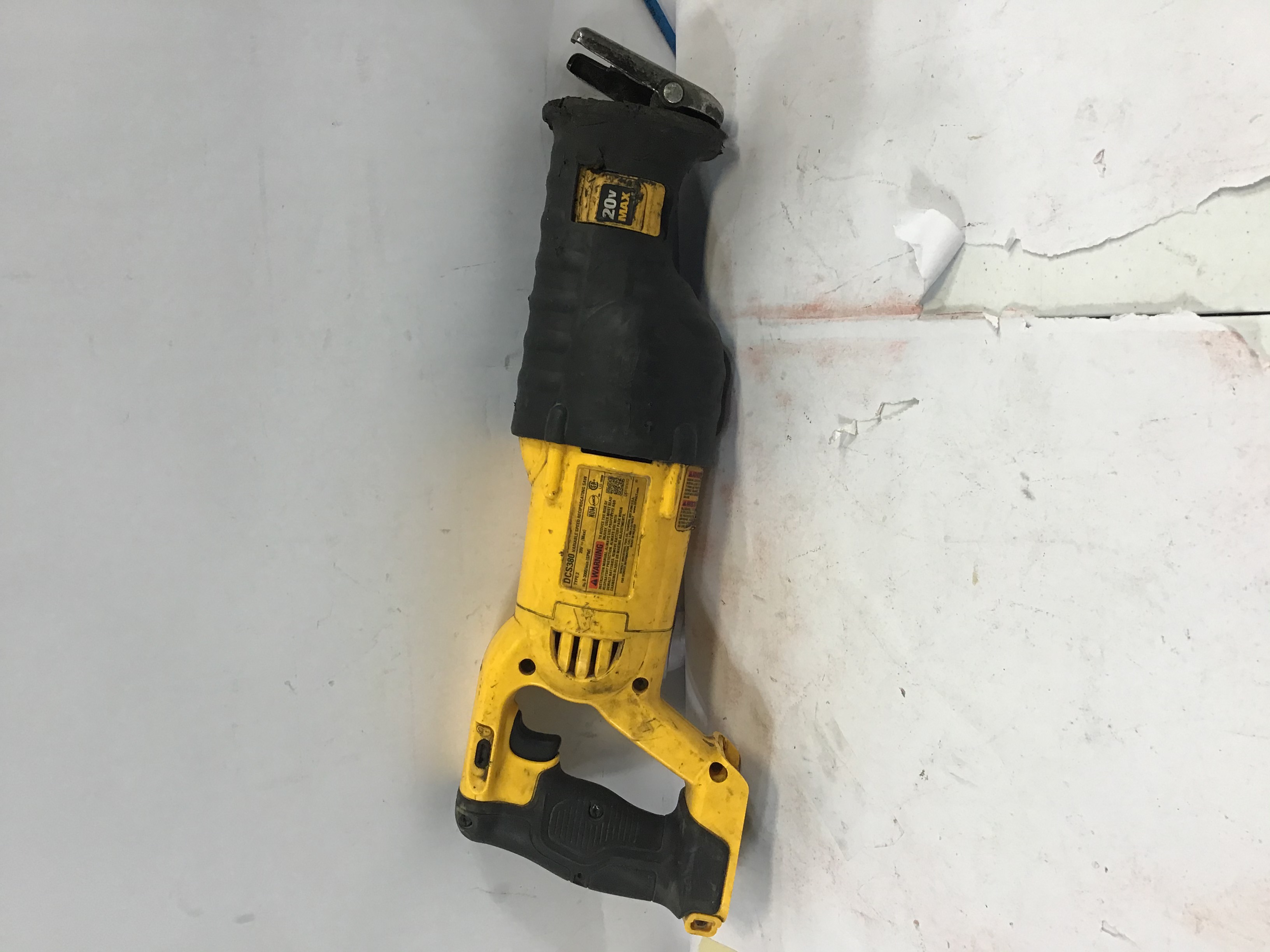 DEWALT RECIPROCATING SAW DCS380 {TOOL ONLY} 885911262330 | eBay