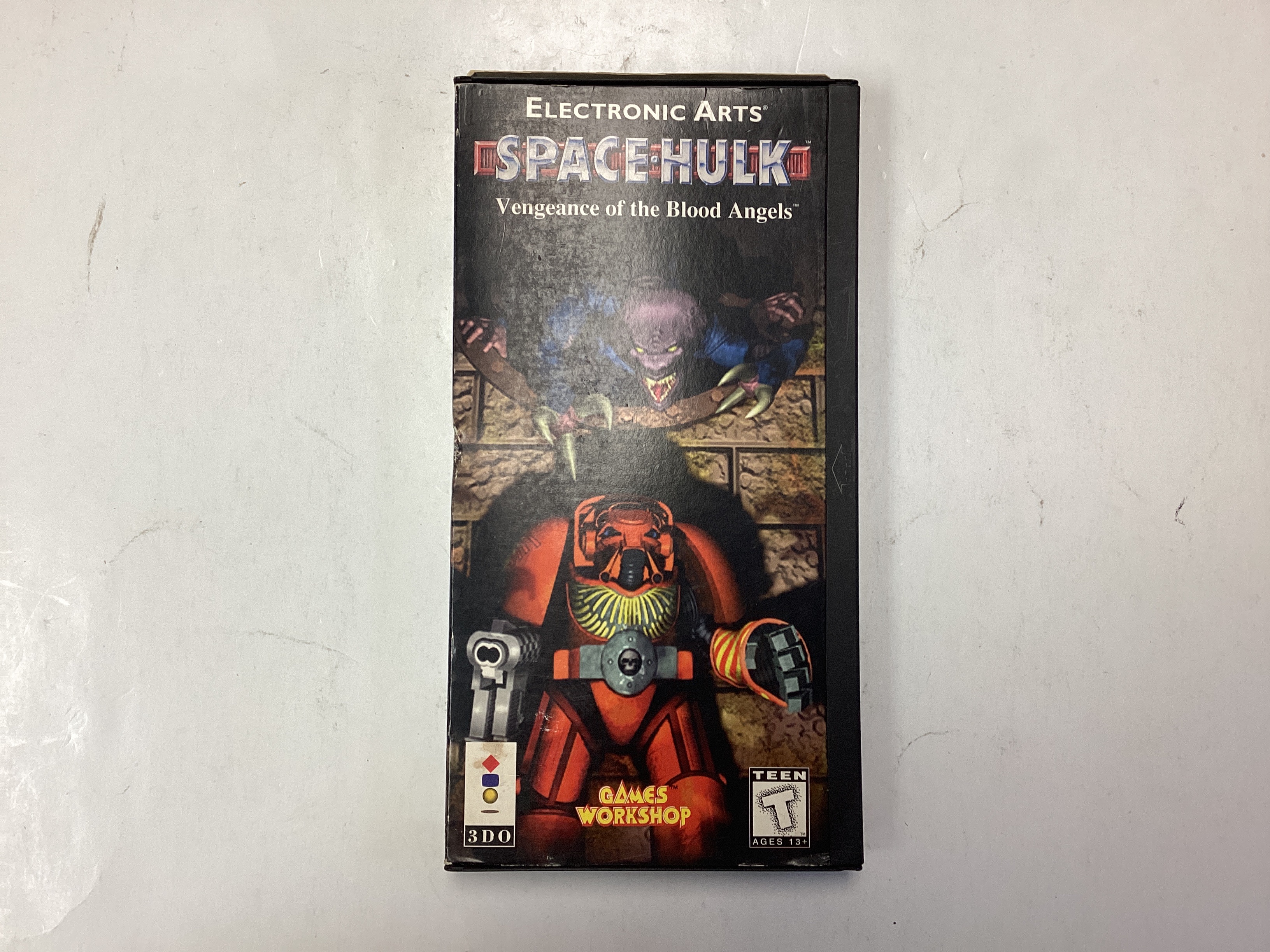 Space Hulk Vengeance of the Blood Angels- 3DO Box and Game no