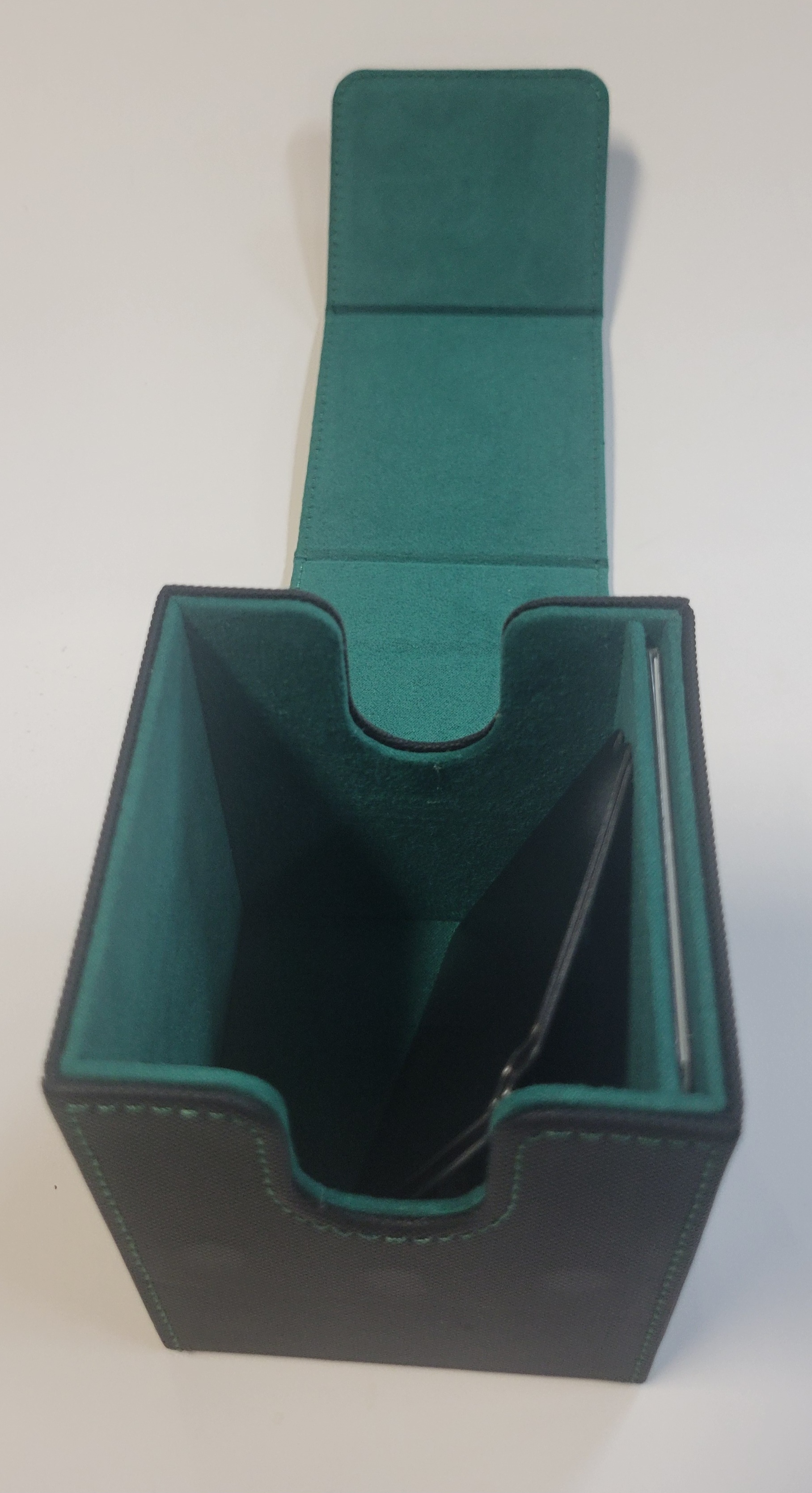 The Guardian Deck Box - Fits 100 Double Sleeved Cards