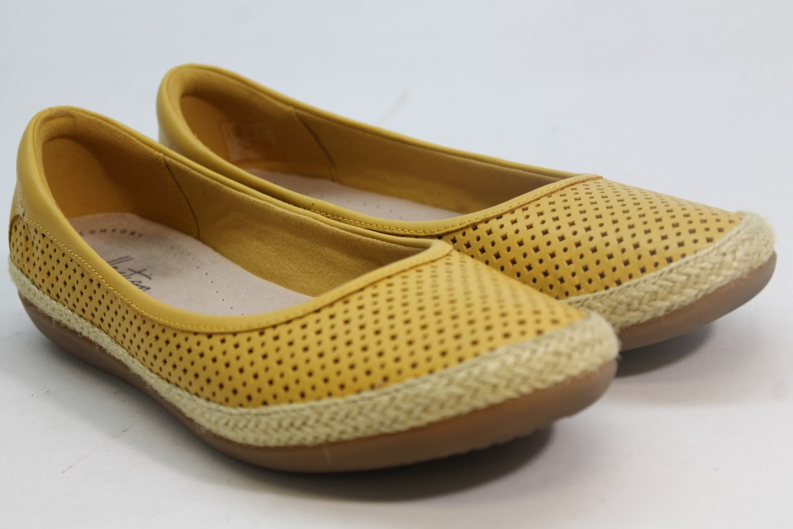 clarks yellow flats