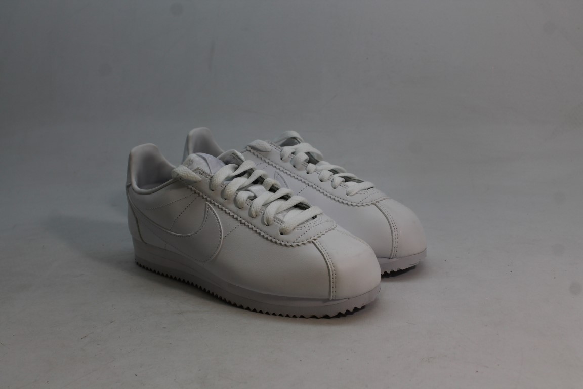 nike classic cortez womens white