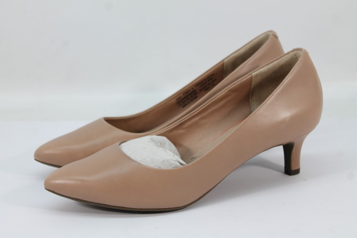 boots medium heel