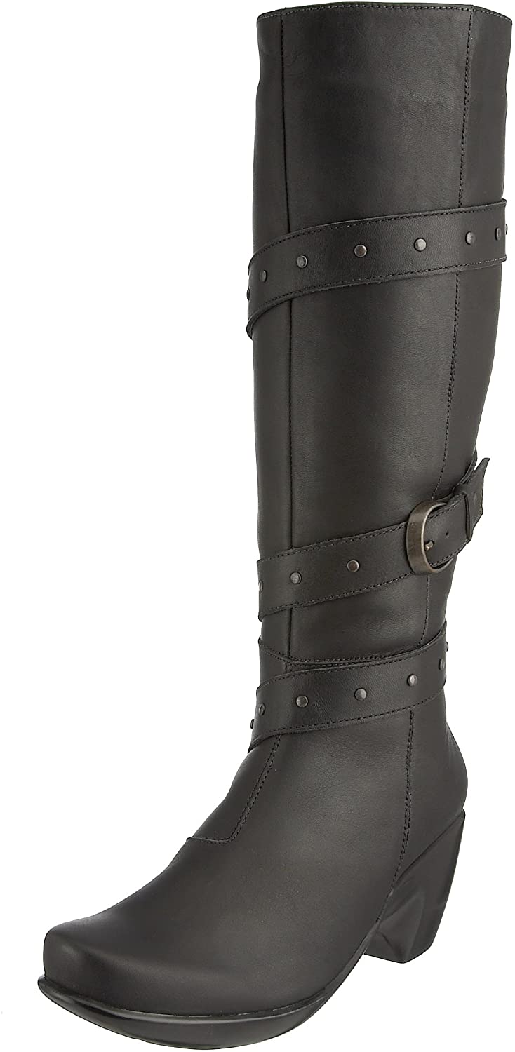 teva naot boots