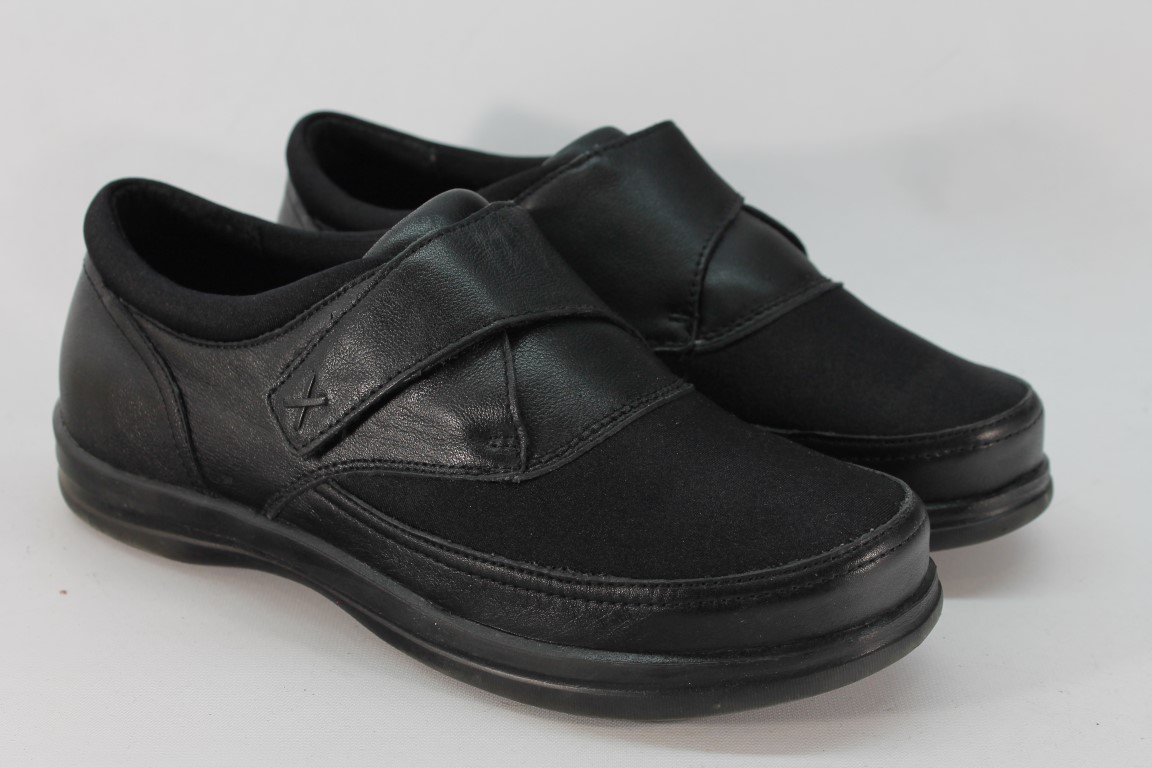 Apex A720 Emmy Women�s Black Slip On Shoes Preowned eBay