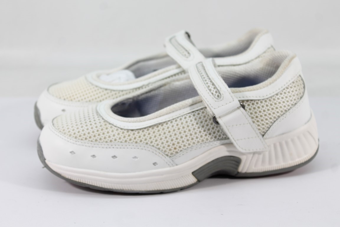 where to buy orthofeet sneakers