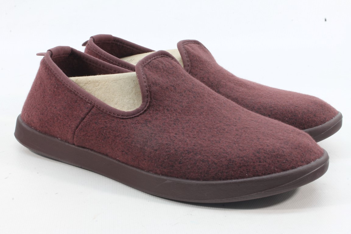 maroon allbirds