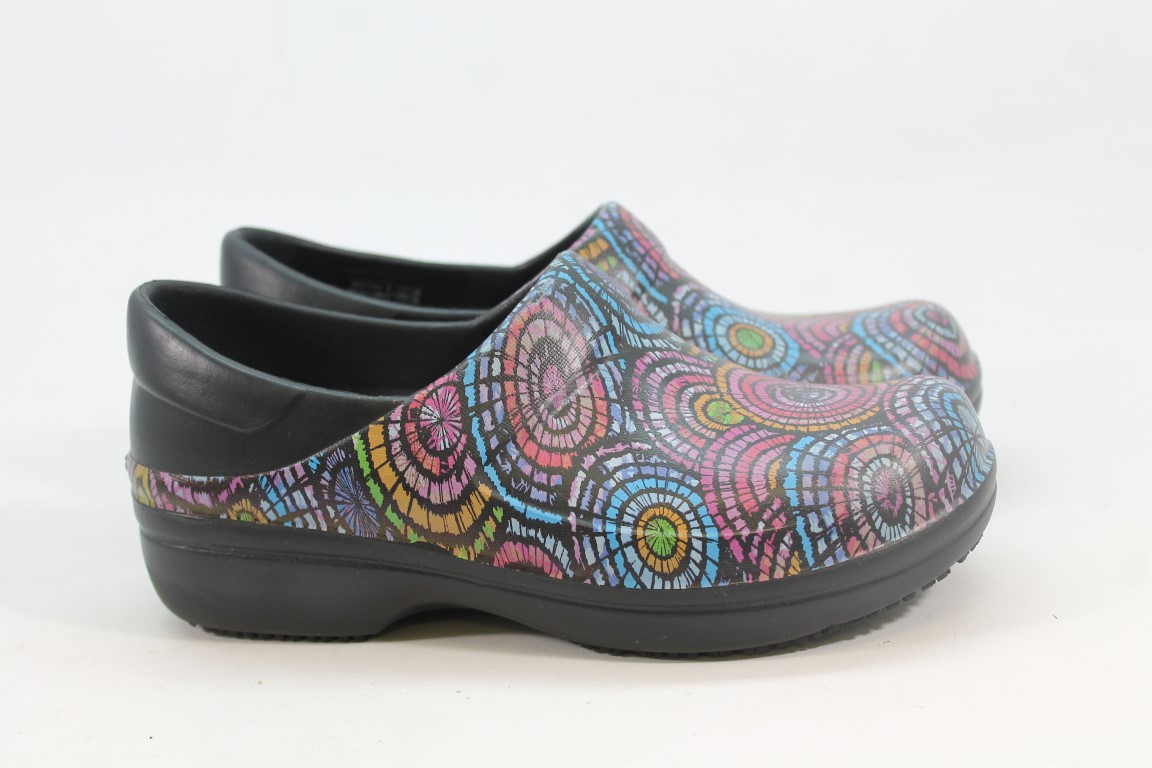 crocs women's neria pro embellished clogs