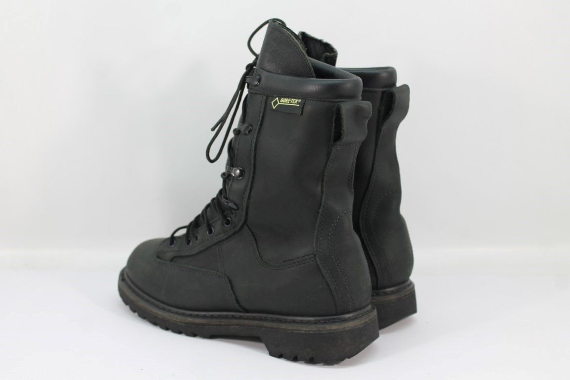 vibram cowboy boots black