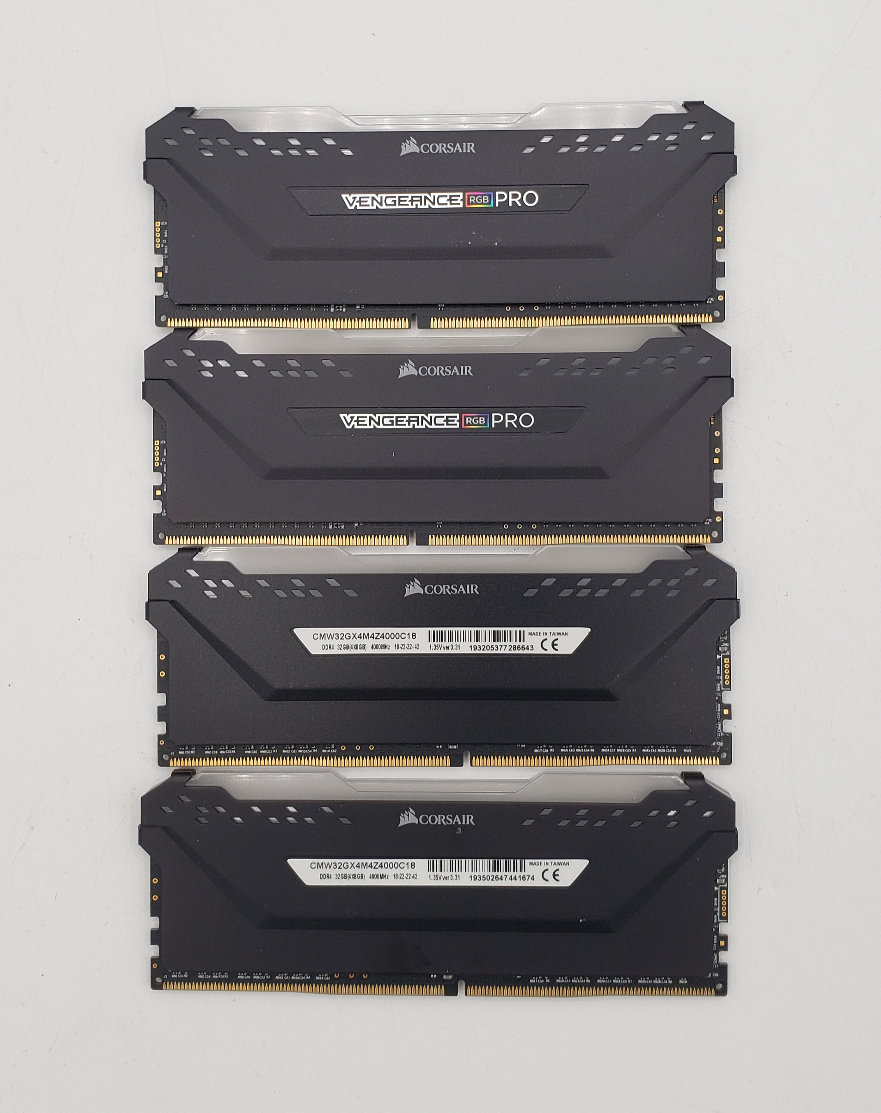 Corsair Vengeance RGB Pro 32GB (4x8GB) DDR4 4000MHz