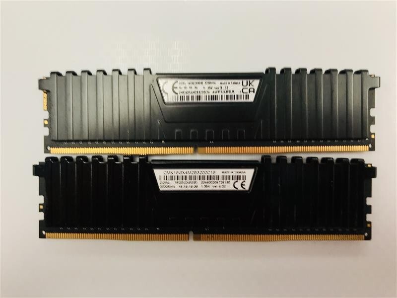 CORSAIR VENGEANCE LPX 16GB (2x8GB) DDR4 RAM 3200MHz
