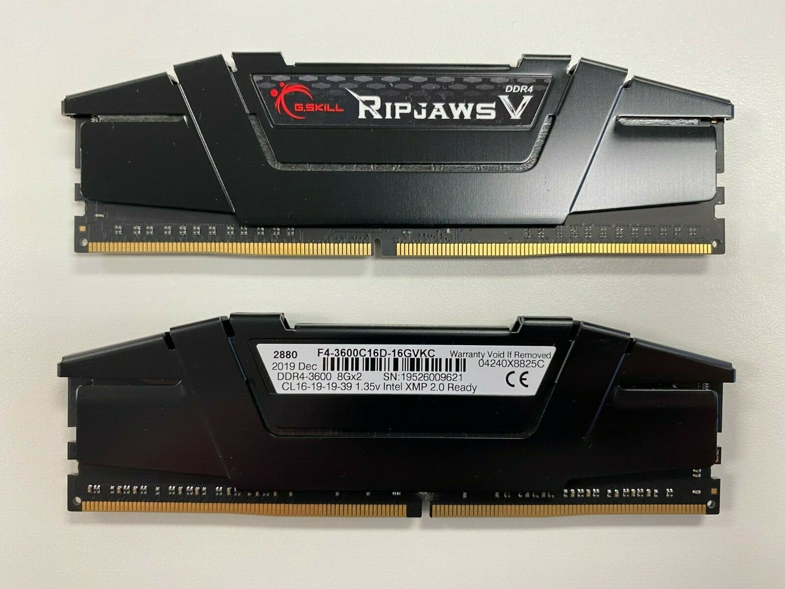 G.SKILL RIPJAWS V 16GB (2x8GB) 288-Pin 3200MHz DDR4 RAM Black F4