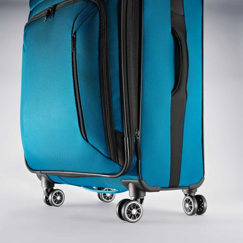 american tourister 21 inch spinner