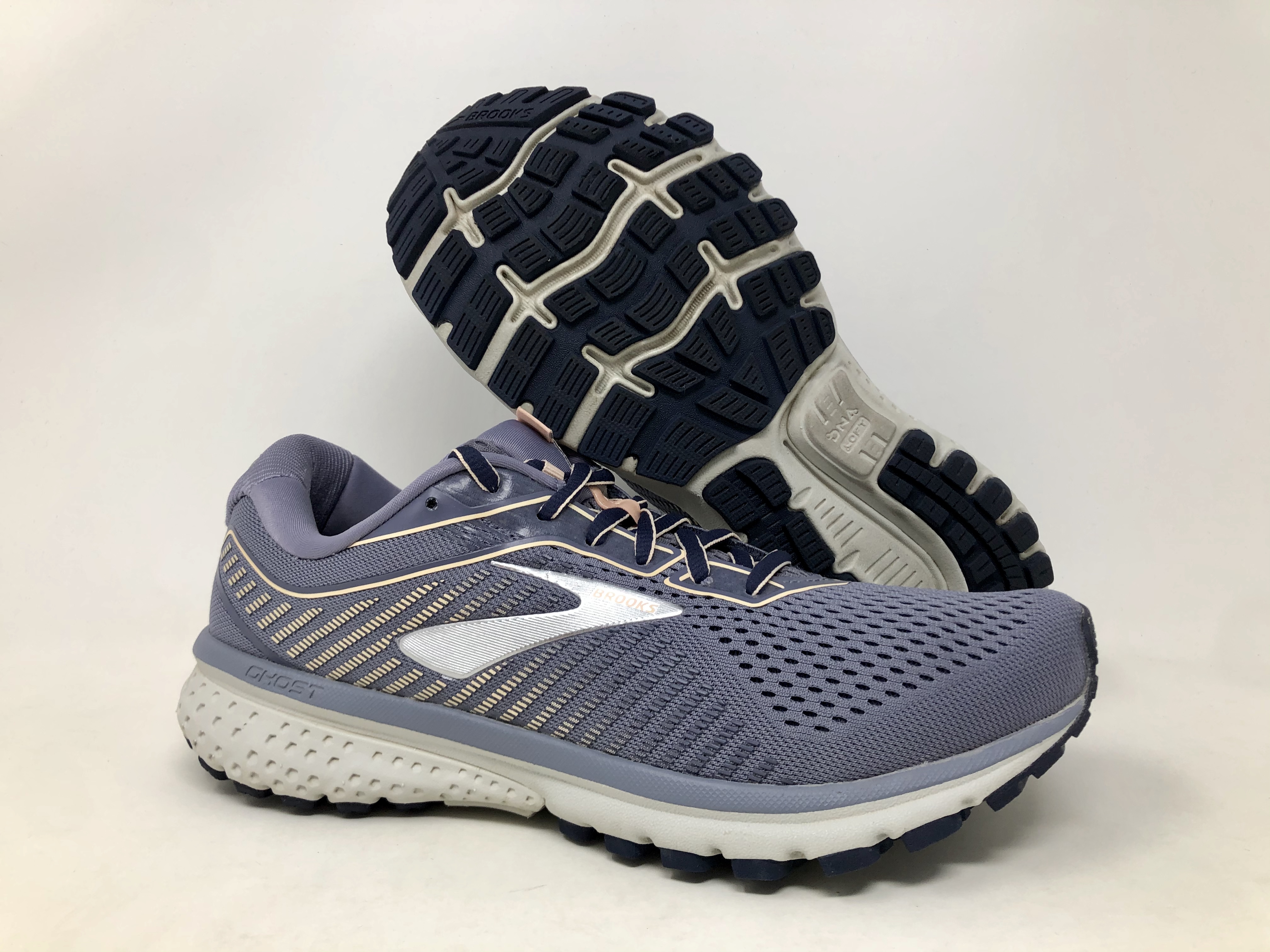 brooks ghost 12 womens peach