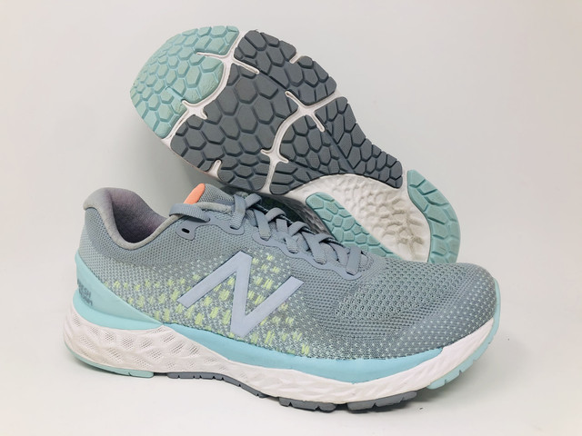new balance running shoes women 880