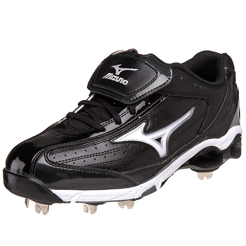 black mizuno cleats