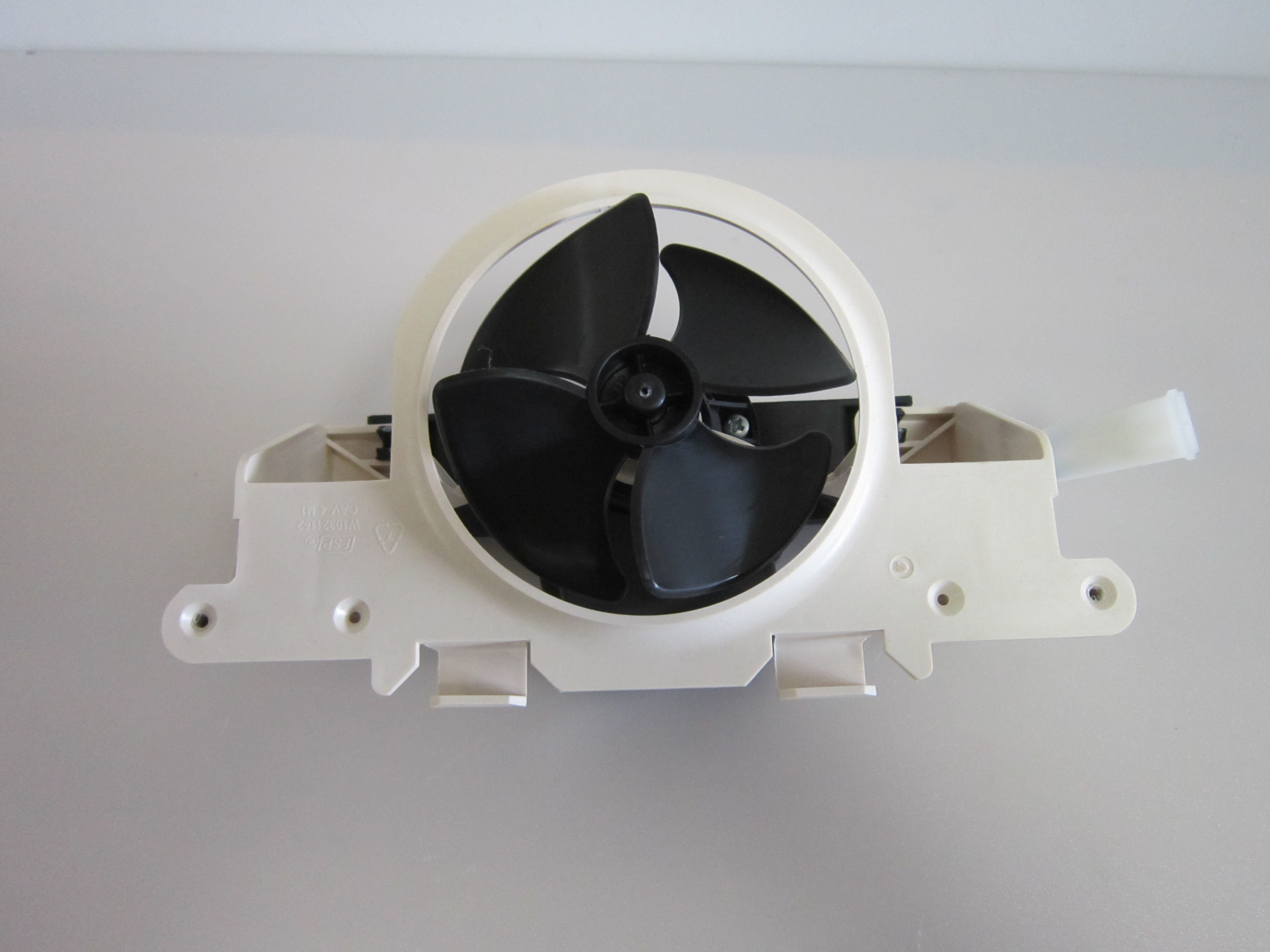 Whirlpool WRT104TFDW01 Refrigerator Evaporator Fan Motor Assembly
