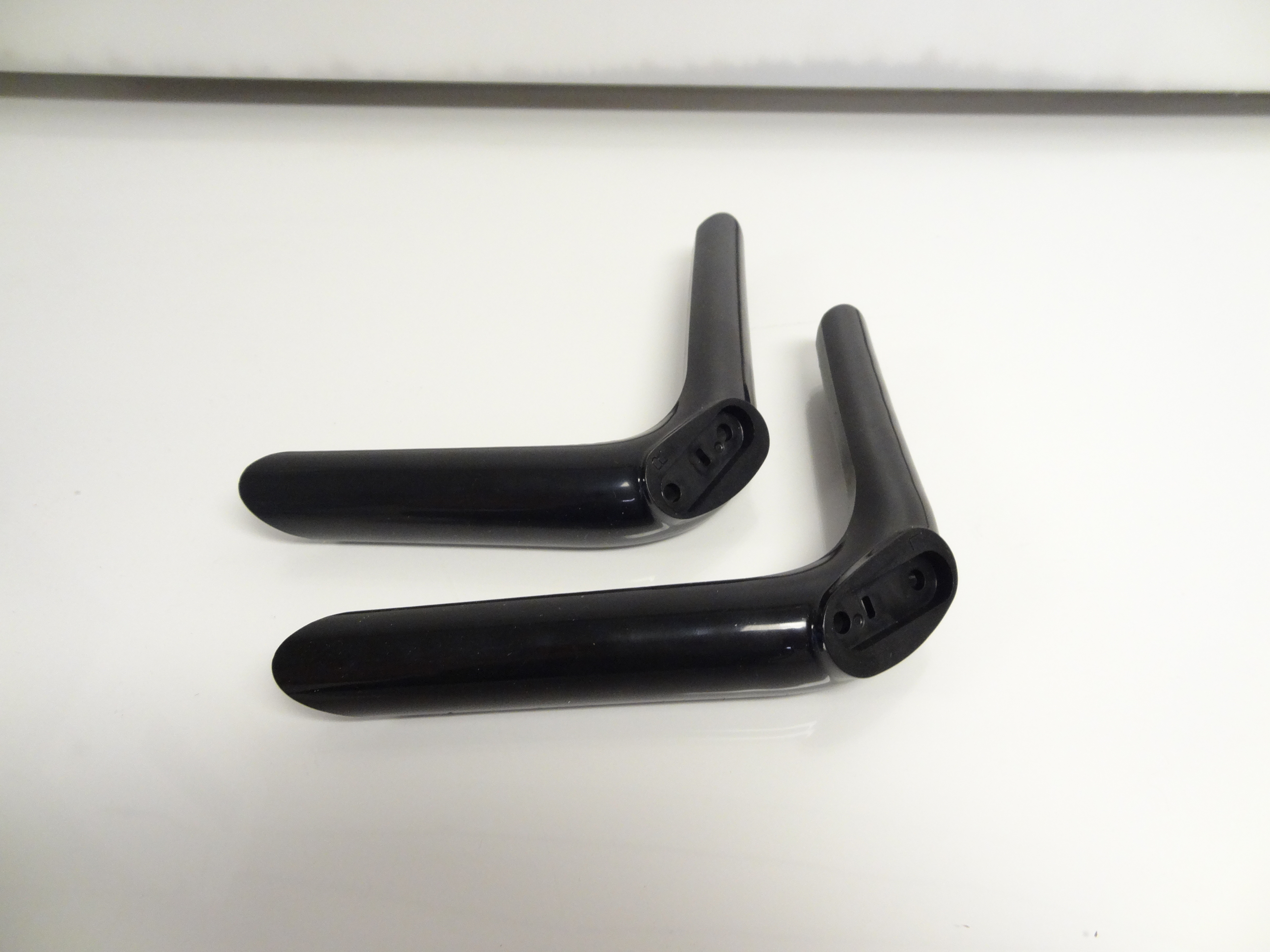 RCA RTC3280 Stand Legs USED(NO SCREWS!) 58465803759 eBay