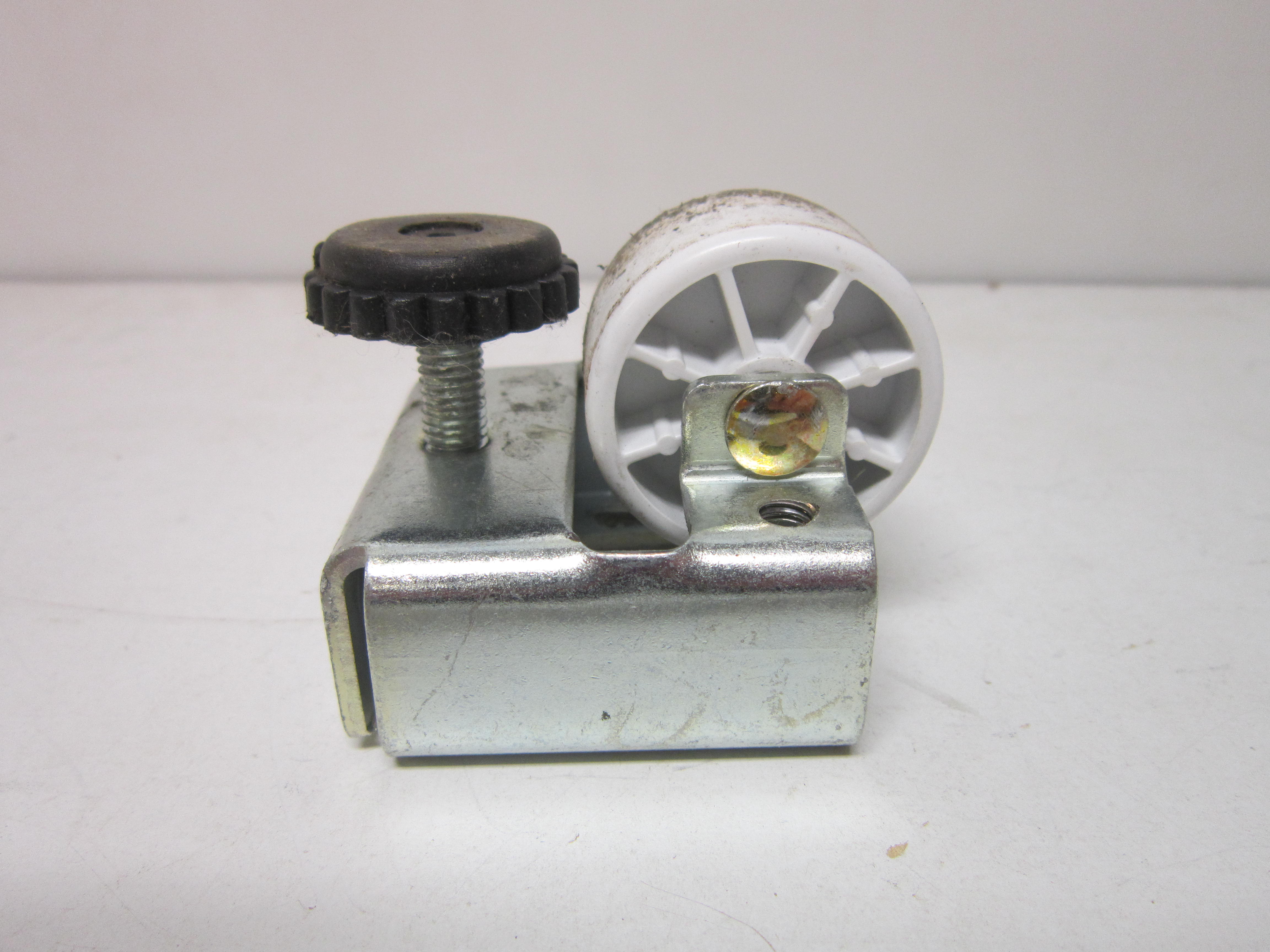 Whirlpool WRT134TFDW00 Refrigerator Roller Wheel Assembly WPW10142530