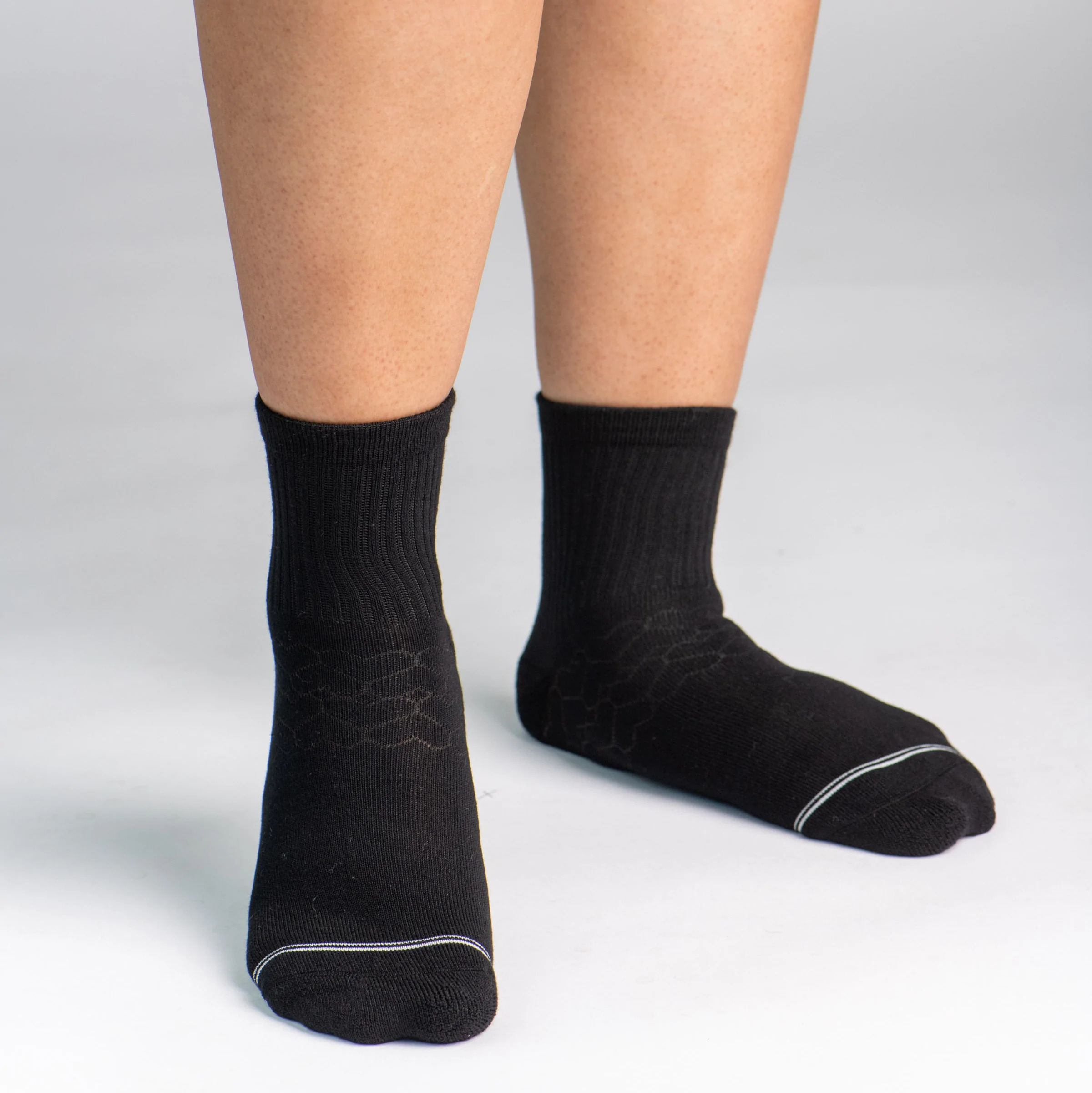 Pudus Bamboo Everyday Quarter Crew Socks | Moisture Wicking | Breathable |