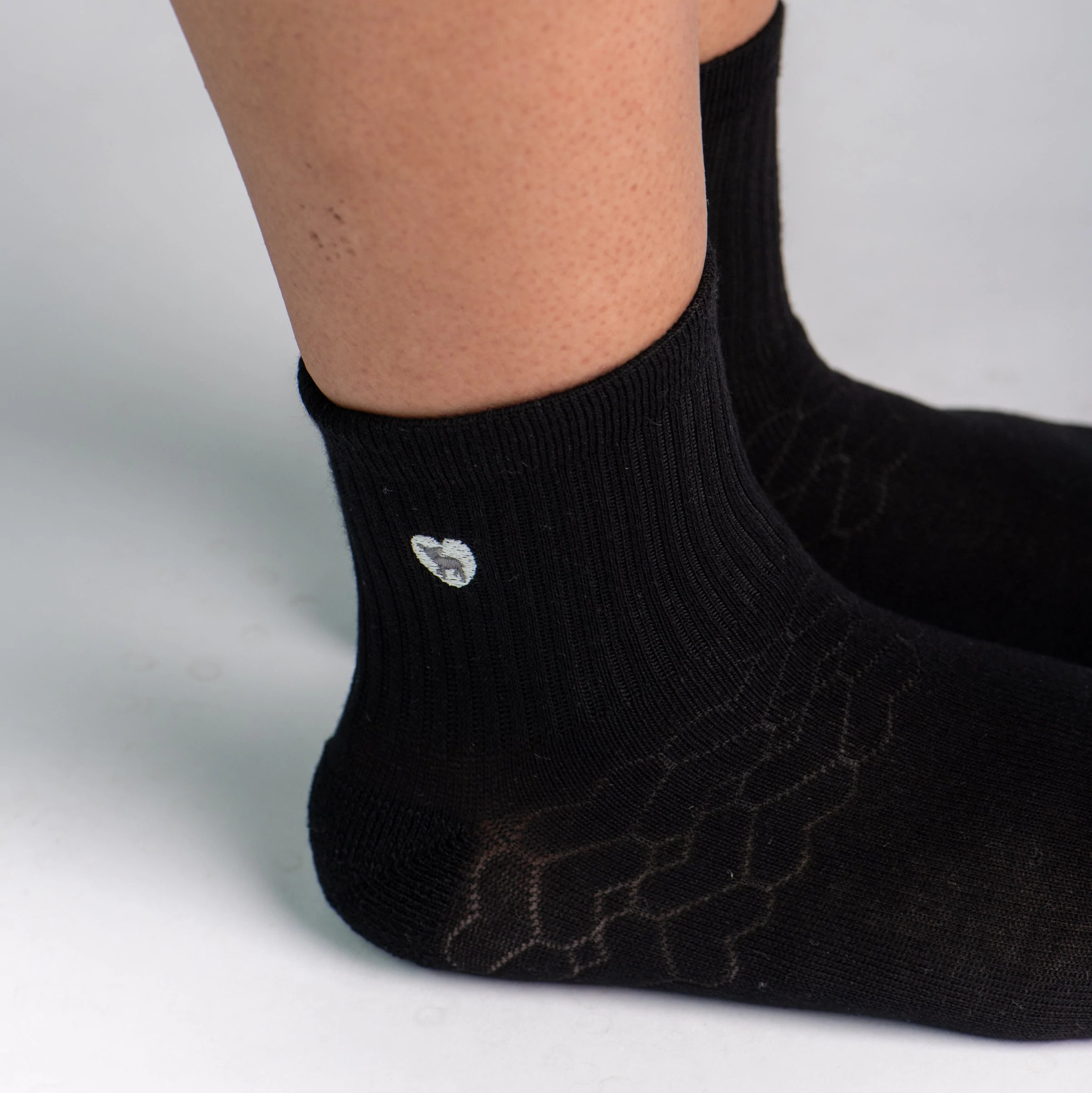 Pudus Bamboo Everyday Quarter Crew Socks | Moisture Wicking | Breathable |